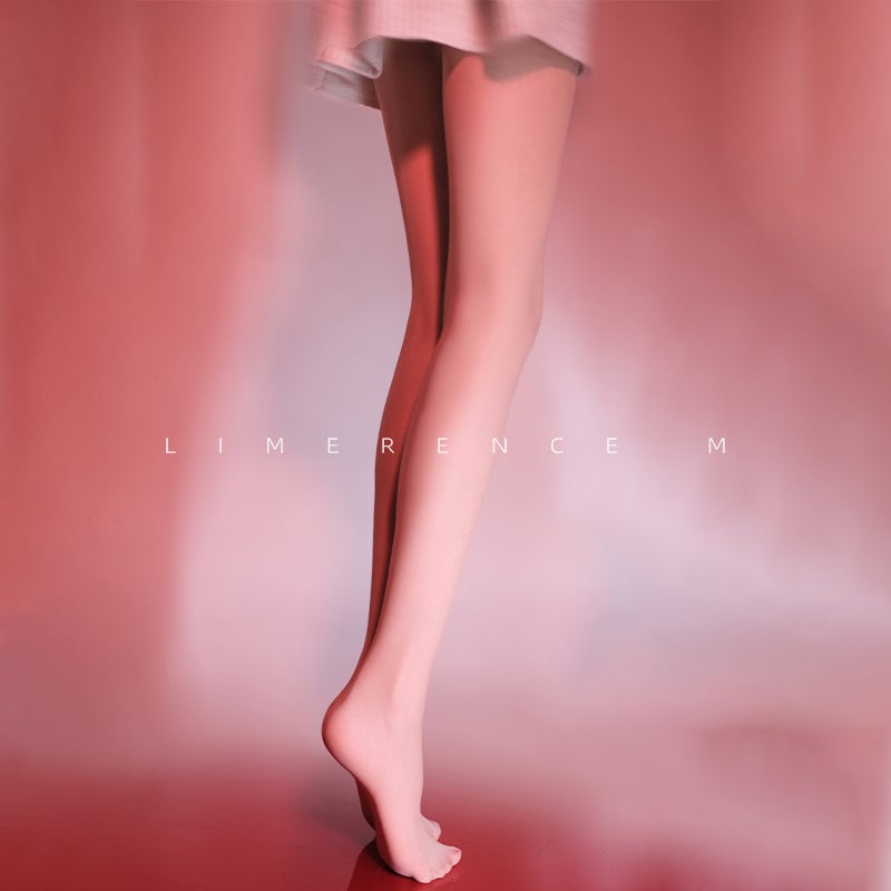 「IN-LOVE TIGHTS / 热恋天鹅绒」